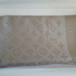 LOUIS VUITTON(ストール/パシュミナ ・ ゴールド/金色系)の LOUIS VUITTON(ストール/パシュミナ ・ ゴールド/金色系)の