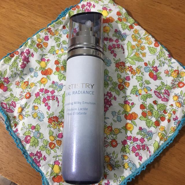 Amway(アムウェイ)のamway ARTISTRY イデアル ミルキーエマルジョン コスメ/美容のスキンケア/基礎化粧品(化粧水/ローション)の商品写真