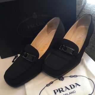 プラダ(PRADA)の値下げ！PRADA (USED) ローファー 35 (22〜22.5cmくらい)(ローファー/革靴)