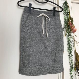 ユニクロ(UNIQLO)のボアスウェットスカート(ひざ丈スカート)