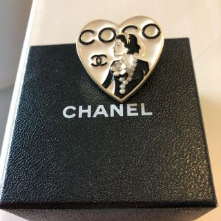 シャネル(CHANEL)の〜シャネル〜 ハートのブローチ(ブローチ/コサージュ)