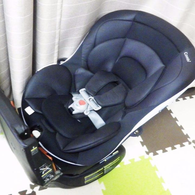 送料込】コンビ ゼウスターンEGZZ 360度回転 新生児 エッグショック