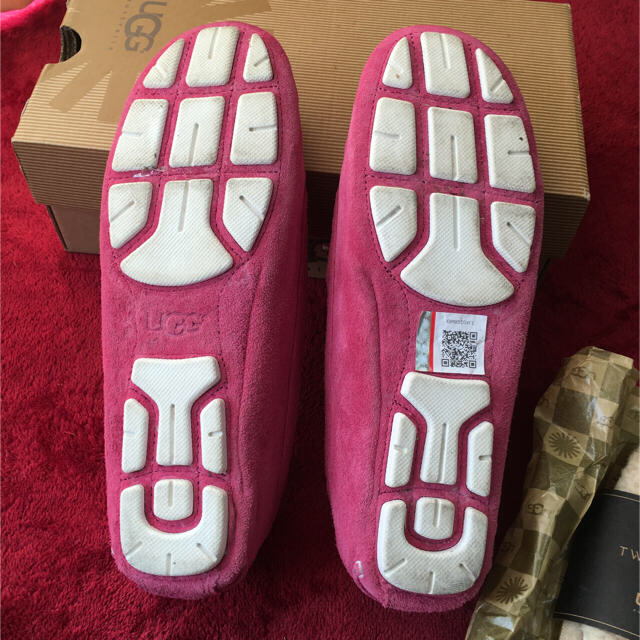 UGG(アグ)のUGG サイズ7 美品 レディースの靴/シューズ(スリッポン/モカシン)の商品写真