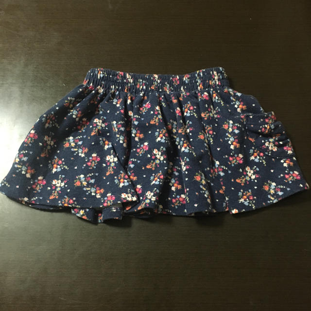 Old Navy(オールドネイビー)のOLDNAVY スカートsize90 キッズ/ベビー/マタニティのキッズ服女の子用(90cm~)(スカート)の商品写真