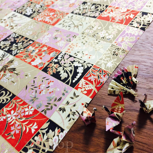 【五色枡・草花柄】折り鶴の和ピアス イヤリング ハンドメイドのアクセサリー(ピアス)の商品写真