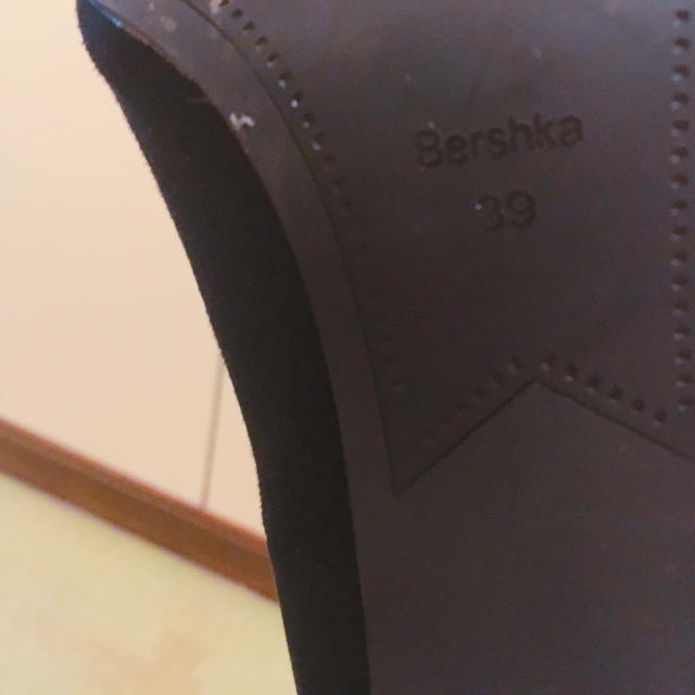 Bershka(ベルシュカ)のベルシュカ ヒールパンプス レディースの靴/シューズ(ハイヒール/パンプス)の商品写真