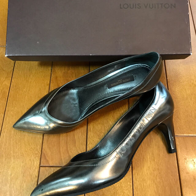 LOUIS VUITTON(ルイヴィトン)のルイヴィトン パンプス レディースの靴/シューズ(ハイヒール/パンプス)の商品写真