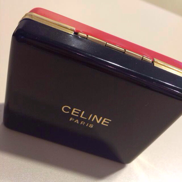 celine(セリーヌ)のCELINE フラワーネックレス レディースのアクセサリー(ネックレス)の商品写真