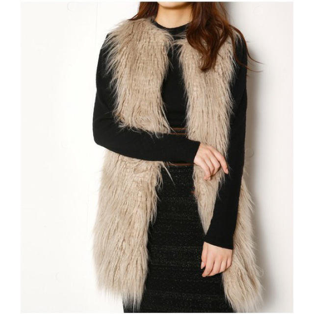 SLY(スライ)のSLY＊FAUX FUR FRIZZY VEST レディースのトップス(ベスト/ジレ)の商品写真