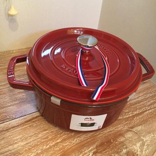 ストウブ(STAUB)の新品 生涯保証あり ストウブ ガーネットローズ 限定 22㎝(鍋/フライパン)