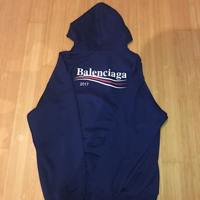 最高級 Balenciaga - バレンシアガ ロゴパーカー XS パーカー