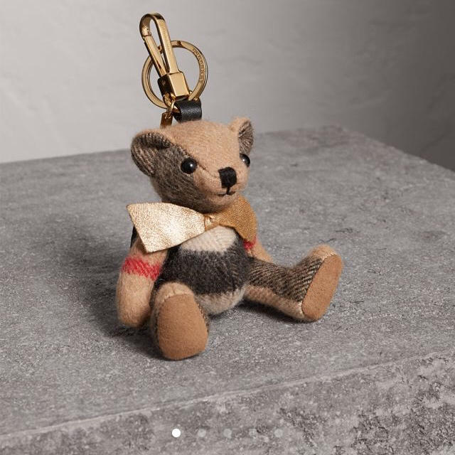 Burberry バーバリー トーマスベア チャーム キーホルダー リュック | フリマアプリ ラクマ Burberry バーバリー トーマスベア チャーム キーホルダー リュック | フリマアプリ ラクマ