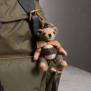 未使用品】BURBERRY トーマスベア チャーム キーホルダー リュック-