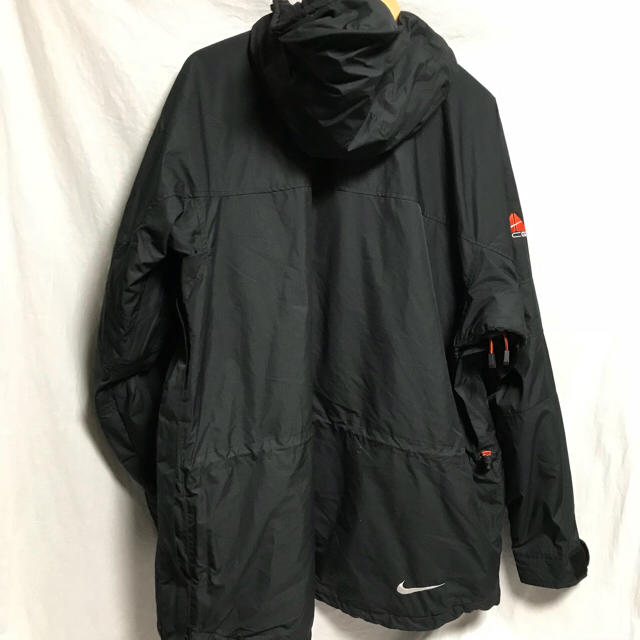 NIKE(ナイキ)のナイキ マウンテンパーカーACG メンズのジャケット/アウター(マウンテンパーカー)の商品写真