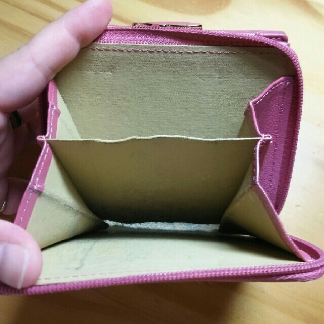 Vivienne Westwood(ヴィヴィアンウエストウッド)の[自己最終]お値下げ☆ヴィヴィアン 二つ折り財布 ピンク レディースのファッション小物(財布)の商品写真
