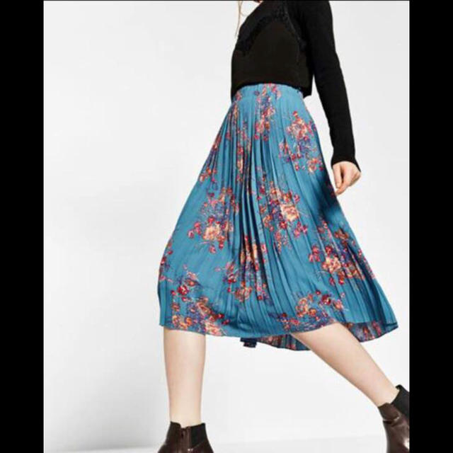 ZARA(ザラ)の新品タグ付き ZARA ザラ プリーツスカート レディースのスカート(ひざ丈スカート)の商品写真