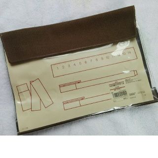 ムジルシリョウヒン(MUJI (無印良品))の新品　無印良品　マチ付きクリアケース　A5 　ブラウン　(その他)