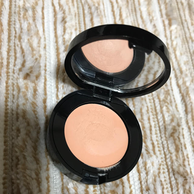 BOBBI BROWN(ボビイブラウン)のBOBBI BROWN コンシーラー コスメ/美容のベースメイク/化粧品(コンシーラー)の商品写真