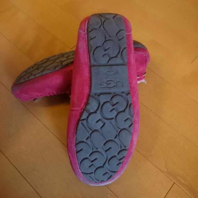 UGG(アグ)のアグ モカシン 23㎝ レディースの靴/シューズ(ローファー/革靴)の商品写真