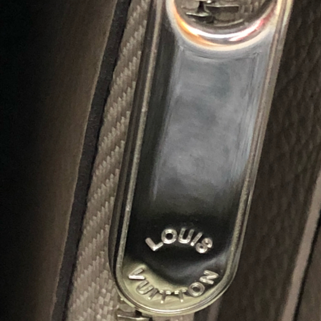 LOUIS VUITTON(ルイヴィトン)の美品 LOUIS VUTTON ポルトフォイユ イリス 長財布 レディースのファッション小物(財布)の商品写真