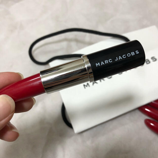 MARC JACOBS(マークジェイコブス)のMARC JACOBS  リップ風ボールペン  4本セット インテリア/住まい/日用品の文房具(ペン/マーカー)の商品写真