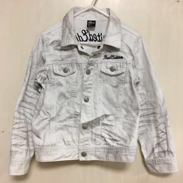 RAD CUSTOM ラッドカスタム シルバー汚し加工 ジージャン 120 キッズ/ベビー/マタニティのキッズ服男の子用(90cm~)(ジャケット/上着)の商品写真