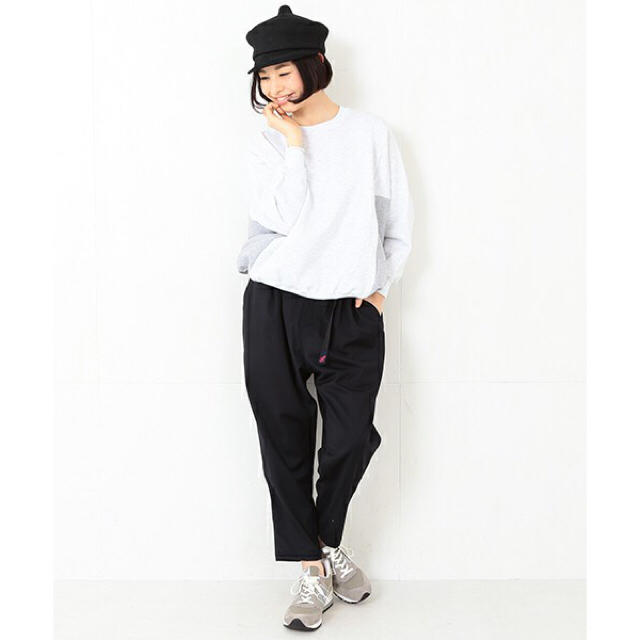 BEAMS BOY(ビームスボーイ)のGRAMICCI×BEAMS BOY / 別注 イージー スラックス レディースのパンツ(カジュアルパンツ)の商品写真