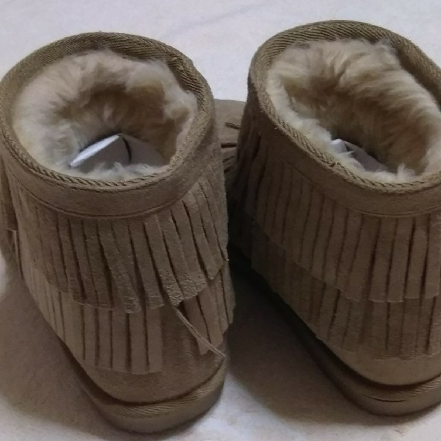 GU(ジーユー)のGU  フリンジムートンブーツ レディースの靴/シューズ(ブーツ)の商品写真