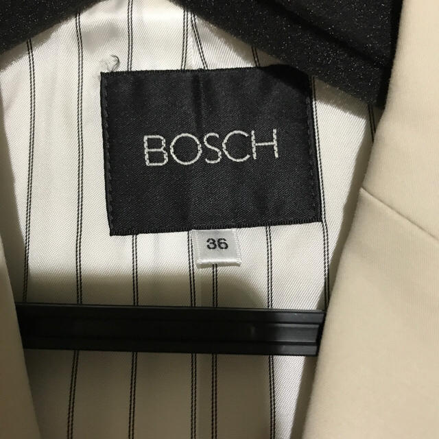 BOSCH(ボッシュ)のボッシュ ジャケット ベージュ 36 レディースのジャケット/アウター(テーラードジャケット)の商品写真