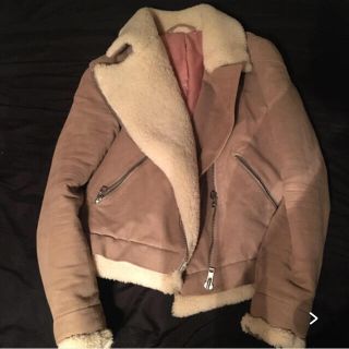 ACNE(ムートンコート)のフリマアイテム一覧 ACNE(ムートンコート)のフリマアイテム一覧