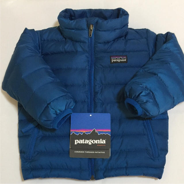 patagonia(パタゴニア)の美品 パタゴニア ダウンジャケット ブルー ダウンセーター 12M キッズ/ベビー/マタニティのベビー服(~85cm)(ジャケット/コート)の商品写真