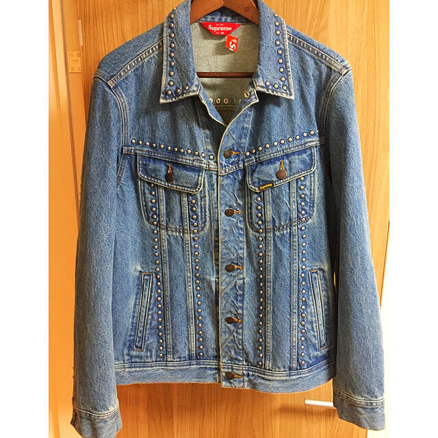 Supreme(シュプリーム)の希少M supreme studded denim trucker jacket メンズのジャケット/アウター(Gジャン/デニムジャケット)の商品写真