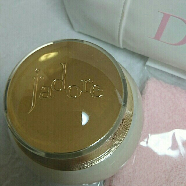 Dior(ディオール)のディオール✨ジャドール✨ボディークリーム ポーチセット コスメ/美容のボディケア(ボディクリーム)の商品写真