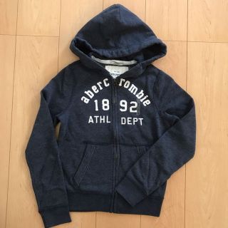 アバクロンビーアンドフィッチ(Abercrombie&Fitch)のabercrombie kids パーカー 130(Tシャツ/カットソー)