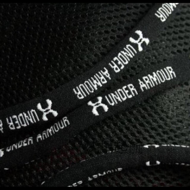 UNDER ARMOUR(アンダーアーマー)のラスト☆新品未使用 アンダーアーマー 黒 ナップサック メンズのバッグ(バッグパック/リュック)の商品写真