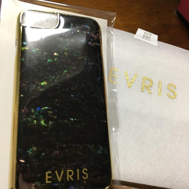 EVRIS(エヴリス)のEVRIS4周年記念iPhoneケース☆グリーン☆ スマホ/家電/カメラのスマホアクセサリー(iPhoneケース)の商品写真