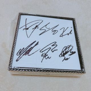 エクソ(EXO)の【12月限定値下げ 】 EXOS MTOWN LUCKY BOX サインCD(アイドルグッズ)