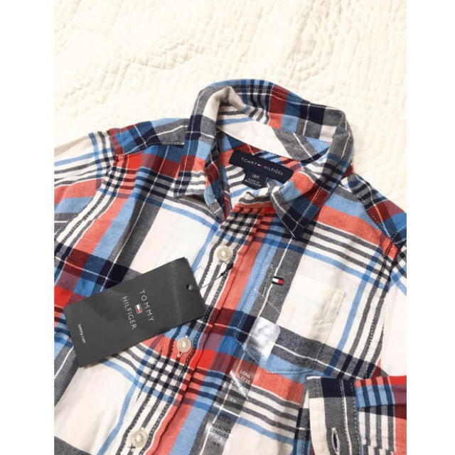 TOMMY HILFIGER(トミーヒルフィガー)の新品トミーヒルフィガーチェックシャツ18m808590男の子ネルシャツ キッズ/ベビー/マタニティのベビー服(~85cm)(シャツ/カットソー)の商品写真