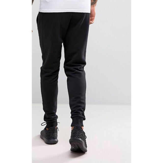 adidas(アディダス)の【 Mサイズ】新品タグ付 adidas 3ストライプ ジョガーパンツ ブラック メンズのトップス(ジャージ)の商品写真