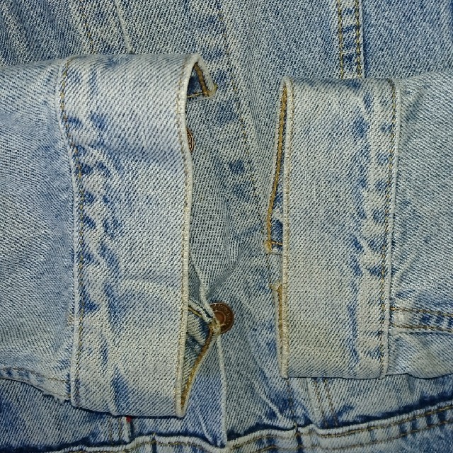 Levi's(リーバイス)の@様専用Levi's  USA製 トラッカージャケット  難あり メンズのジャケット/アウター(Gジャン/デニムジャケット)の商品写真