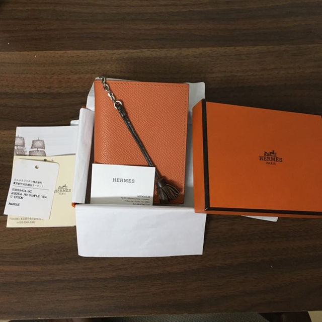 Hermes(エルメス)の値下げ。アジェンダ PM カルメンチーター付き 美品 エルメス  レディースのファッション小物(その他)の商品写真