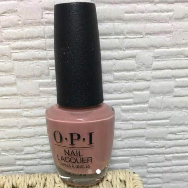 OPI(オーピーアイ)の新品　OPI 2本セットA15&F16ピンクベージュ　マニキュア コスメ/美容のネイル(マニキュア)の商品写真