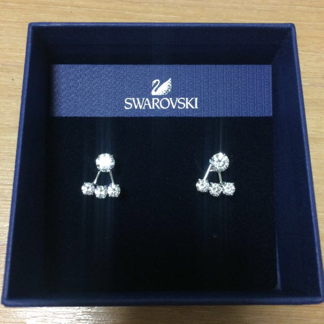 スワロフスキー ★SWAROVSKI★ピアス★未使用★新品★送料無料