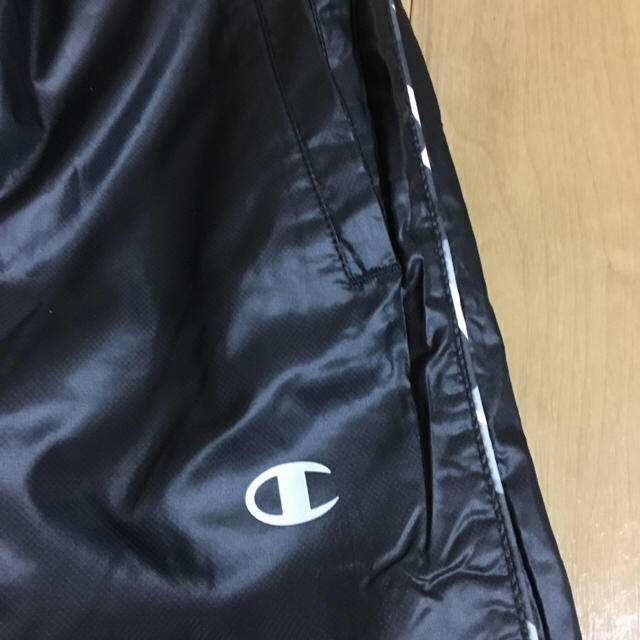 Champion(チャンピオン)の専用 6,195円《新品》Champion 発熱 +3°C ウインド パンツ M レディースのパンツ(その他)の商品写真