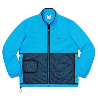 シュプリーム(Supreme)の17a/w Supreme×NIKE Trail Running Jacket(マウンテンパーカー)