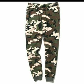 シュプリーム(Supreme)のbristol CAMOUFLAGE EMBLEM SWEAT PANTS(その他)