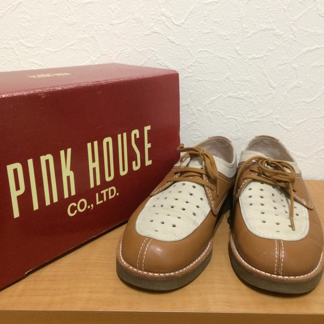 PINK HOUSE(ピンクハウス)のPINK HOUSE パンチングレザーツートンカラーシューズ レディースの靴/シューズ(ローファー/革靴)の商品写真