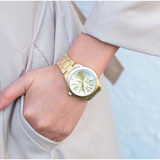 rienda(リエンダ)のrienda ゴールドクロノウォッチ レディースのファッション小物(腕時計)の商品写真