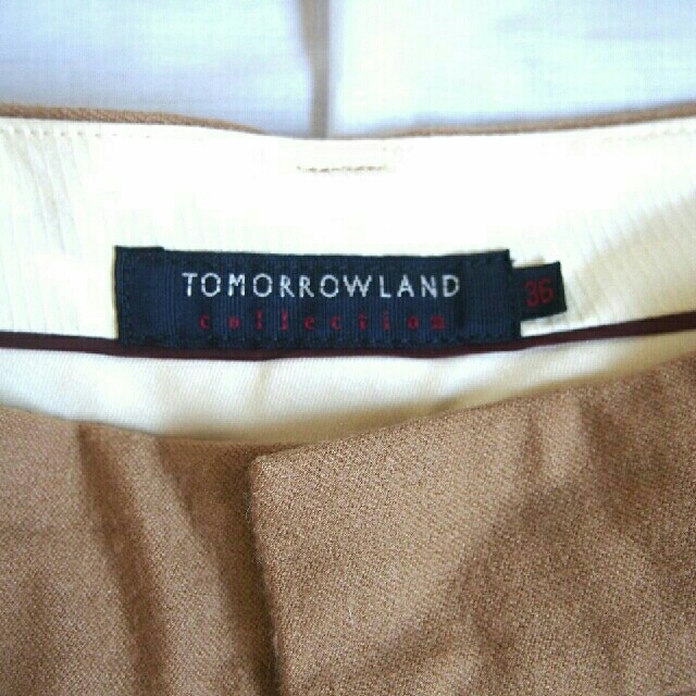 TOMORROWLAND(トゥモローランド)の❤️値下げ❤️【TOMORROWLAND】ベージュハーフパンツ トゥモローランド レディースのパンツ(ハーフパンツ)の商品写真