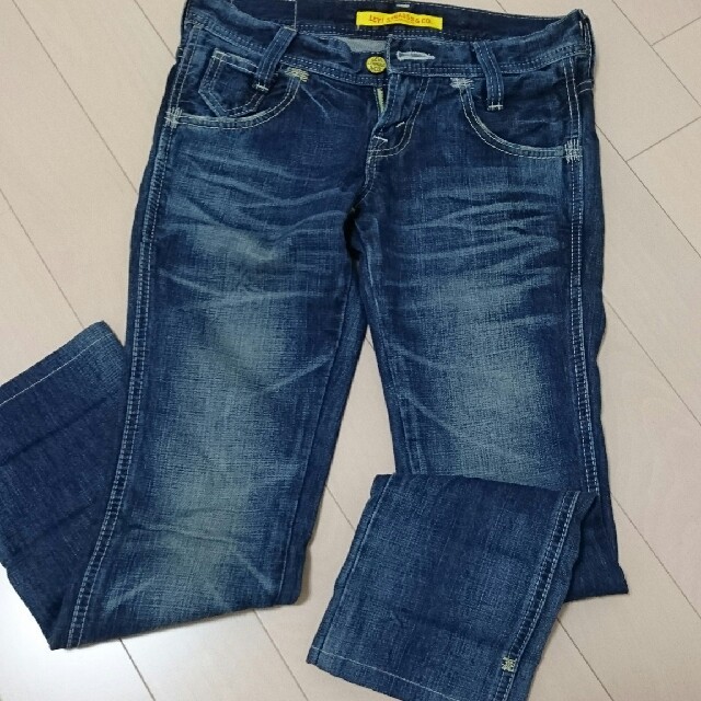 Levi's(リーバイス)のLevi's  LEVI  STRAUSS&CO. イエローラベル w27  レディースのパンツ(デニム/ジーンズ)の商品写真